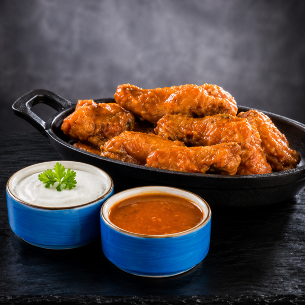 8 Buffalo Wings